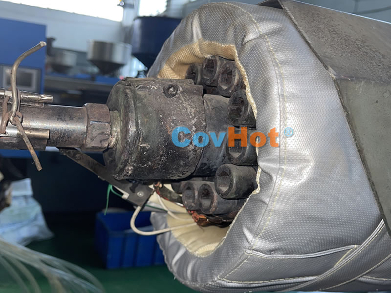 <a href=http://m.ltty168.cn/e/tags/?tagname=%E6%B3%A8%E5%A1%91%E6%9C%BA%E4%BF%9D%E6%B8%A9 target=_blank class=infotextkey>注塑機保溫</a>,炮筒<a href=http://m.ltty168.cn/e/tags/?tagname=%E4%BF%9D%E6%B8%A9%E5%A5%97 target=_blank class=infotextkey>保溫套</a>,方便檢修